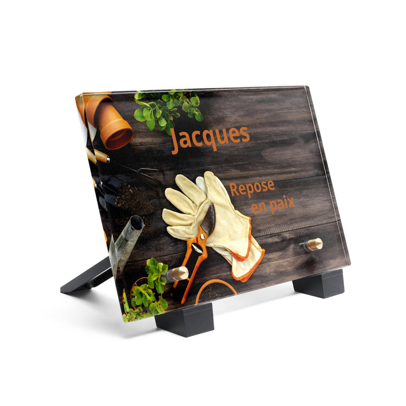 Plaque funéraire outils-pour-jardiner 25 plapuedacaes.com