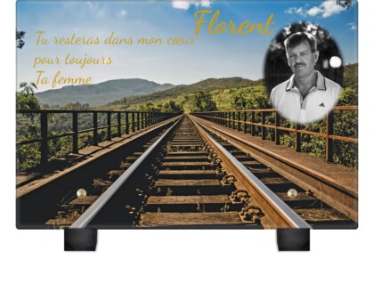 Plaque funéraire rail-de-train-avec-une-belle-vue 8 plapuedacaes.com
