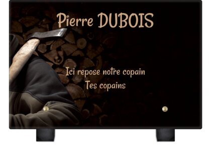 Plaque funéraire bucheron-avec-sa-hache 4 plapuedacaes.com
