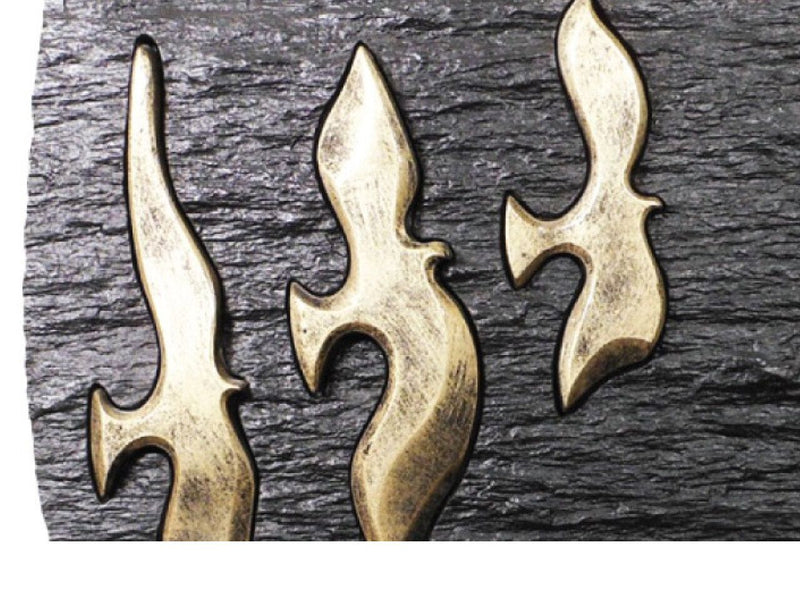 Plaque funéraire oiseaux-bronze 13 plapuedacaes.com
