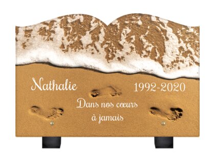 Plaque funéraire empreinte-sable-forme-livre 20 plapuedacaes.com
