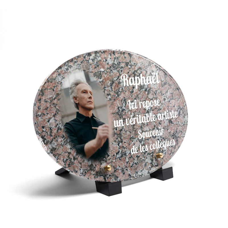 Plaque funéraire livre-granit-rose-forme-ovale 4 plapuedacaes.com