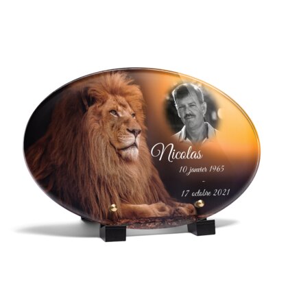 Plaque funéraire lion-majestueux-forme-ovale 1 plapuedacaes.com
