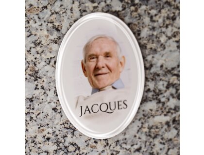 Plaque funéraire cadre-fondu-blanc 30 plapuedacaes.com
