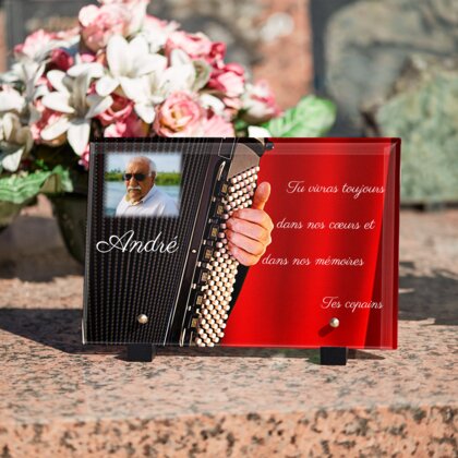 Plaque funéraire accordeon-rideau-rouge 17 plapuedacaes.com
