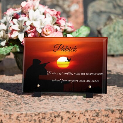 Plaque funéraire chasseur-oiseau 18 plapuedacaes.com
