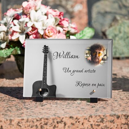 Plaque funéraire guitare-au-mur 16 plapuedacaes.com
