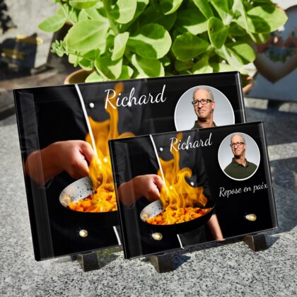 Plaque funéraire cuisinier-avec-une-flamme-dans-une-poele 16 plapuedacaes.com
