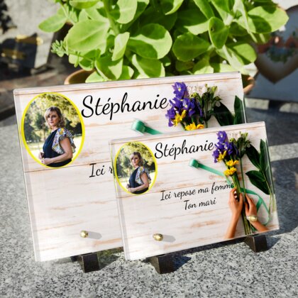 Plaque funéraire preparation-du-bouquet-de-fleurs 3 plapuedacaes.com
