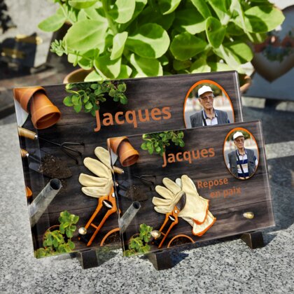 Plaque funéraire outils-pour-jardiner 3 plapuedacaes.com
