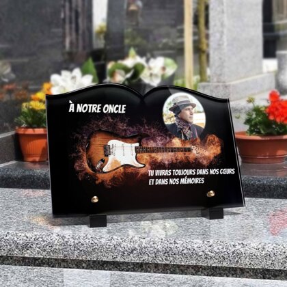 Plaque funéraire guitare-electrique-en-feu-forme-livre 19 plapuedacaes.com
