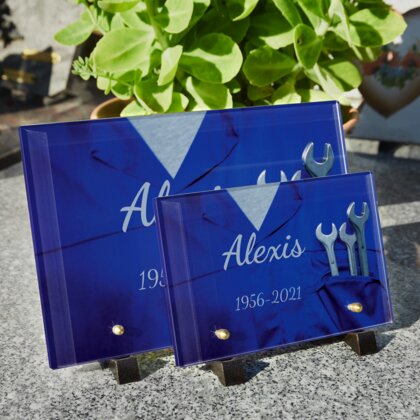 Plaque funéraire mecanicien-en-tenue-bleue 5 plapuedacaes.com
