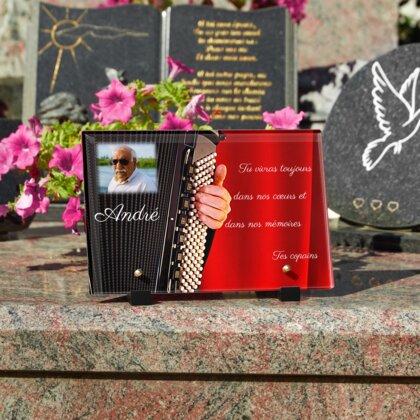 Plaque funéraire accordeon-rideau-rouge 16 plapuedacaes.com
