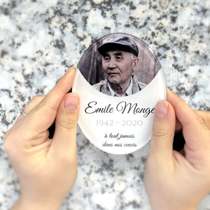 Plaque funéraire cadre-fondu-blanc 24 plapuedacaes.com
