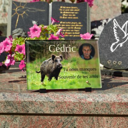 Plaque funéraire plaque-funeraire-sanglier 8 plapuedacaes.com
