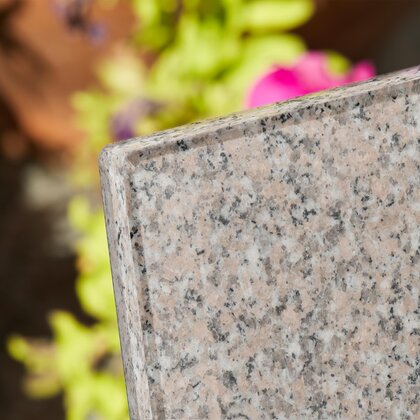 Plaque funéraire granit-rose-pastel 11 plapuedacaes.com

