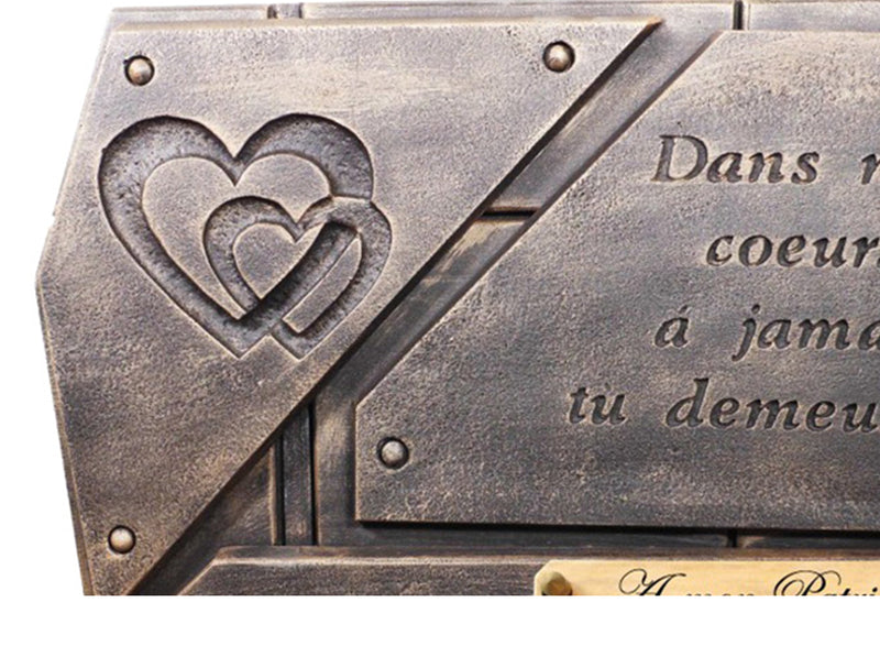 Plaque funéraire contemporaine bronze gravure cœur